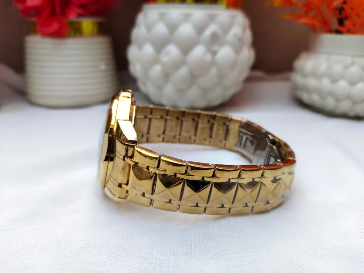 Citizen Gold Black Supreme – Luxury & Function Combined